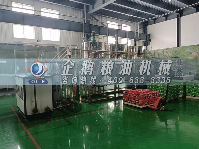 企鵝牌茶籽油雙螺桿榨油機(jī)，用心制造獲得客戶認(rèn)可(圖3)
